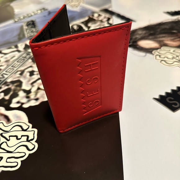 Team Sesh x TeamSesh x Bones - Picture 1 of 3